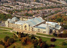 800px-Alexandra_Palace_from_air_2009_(cropped)